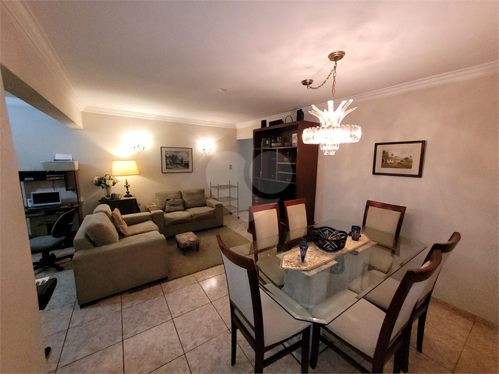 Foto REO296351