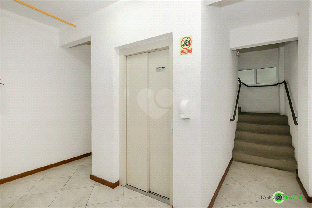 Venda Apartamento Porto Alegre Boa Vista REO296623 39