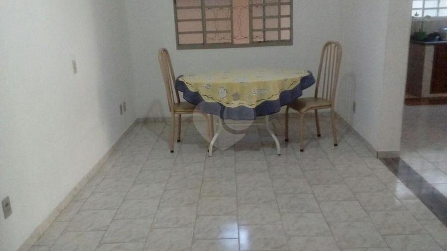 Foto REO297106