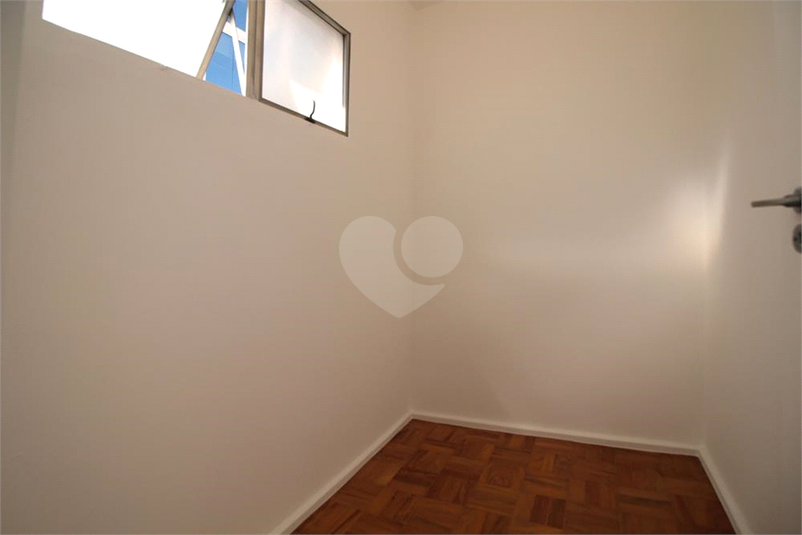 Foto REO297846