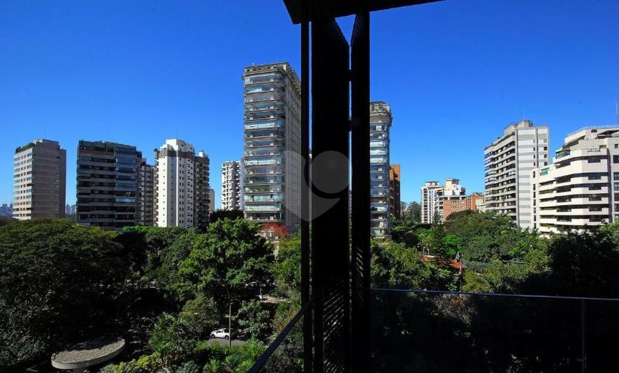 Foto REO298159