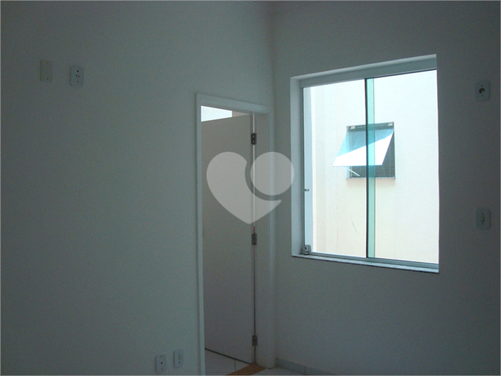 Foto REO302049
