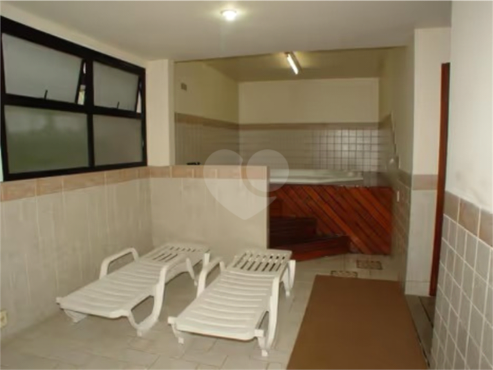 Foto REO303171