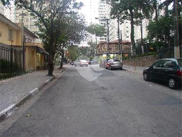 Foto REO303285