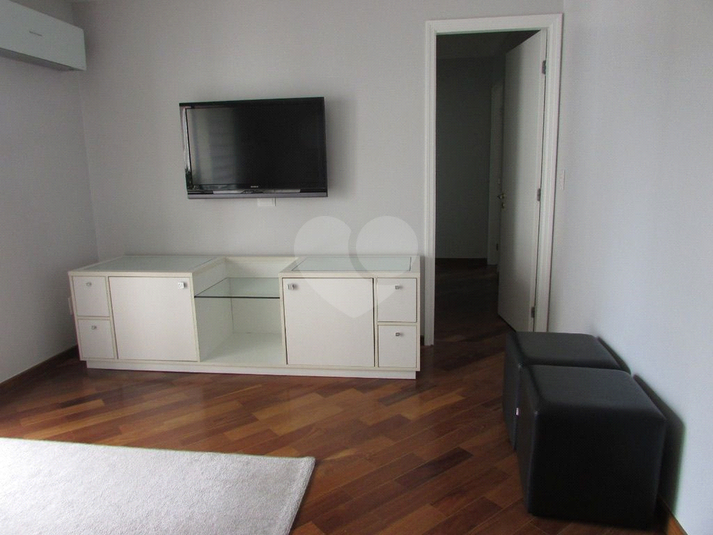 Foto REO304531
