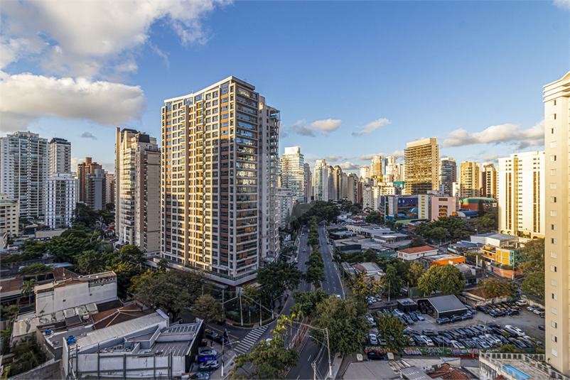 Foto REO306493