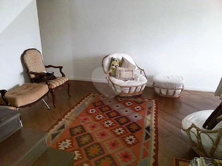 Foto REO30858