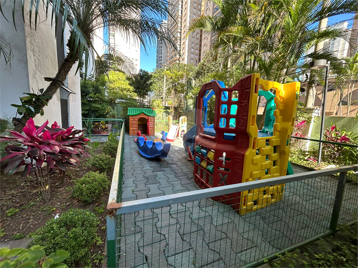 Foto REO310256