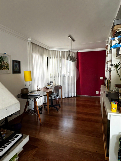 Foto REO310971