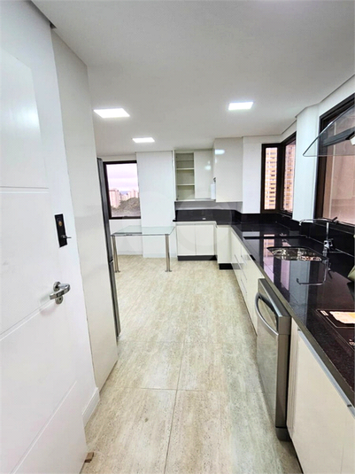 Venda Apartamento São Paulo Sumaré REO312190 24