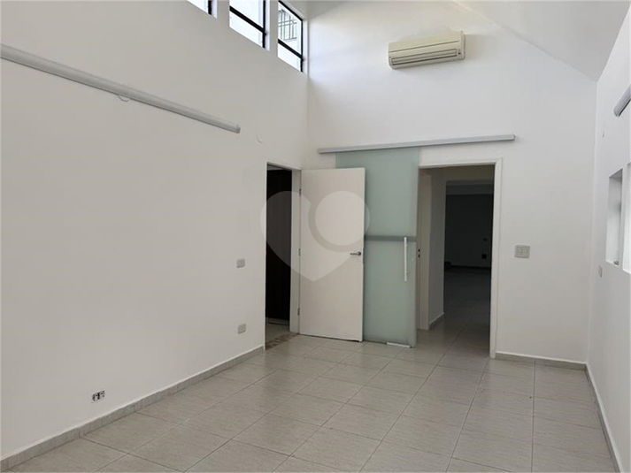 Foto REO317939