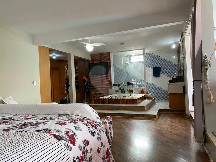 Foto REO318186