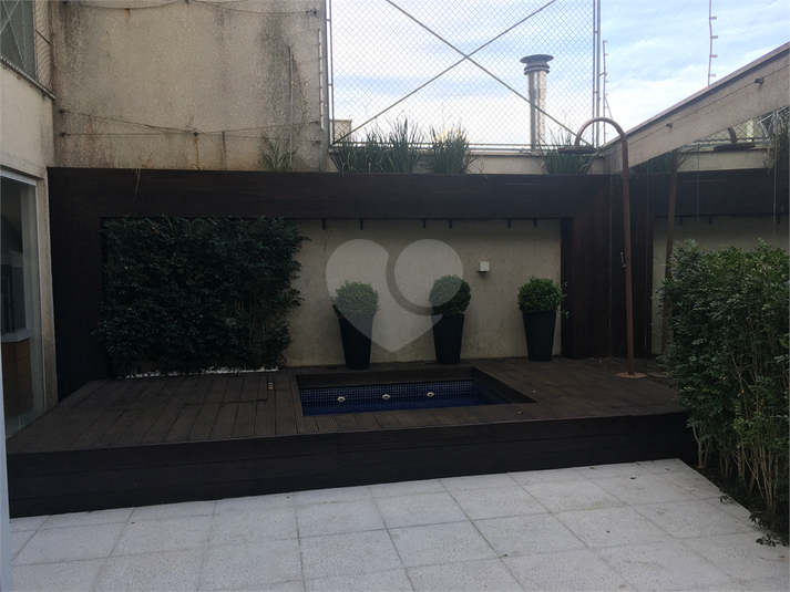 Foto REO318495