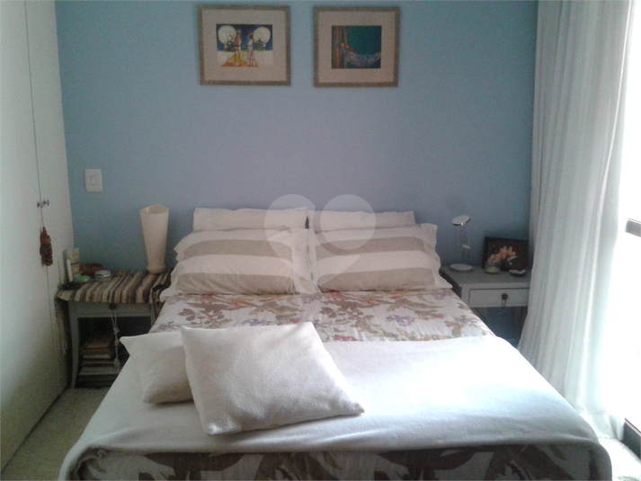 Foto REO318950