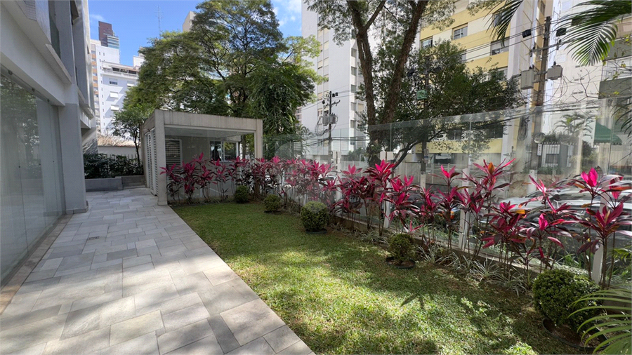 Foto REO320295