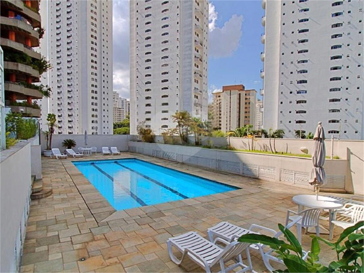 Venda Apartamento São Paulo Real Parque REO320686 25