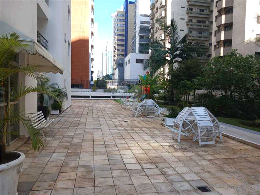 Venda Apartamento São Paulo Moema REO321147 36