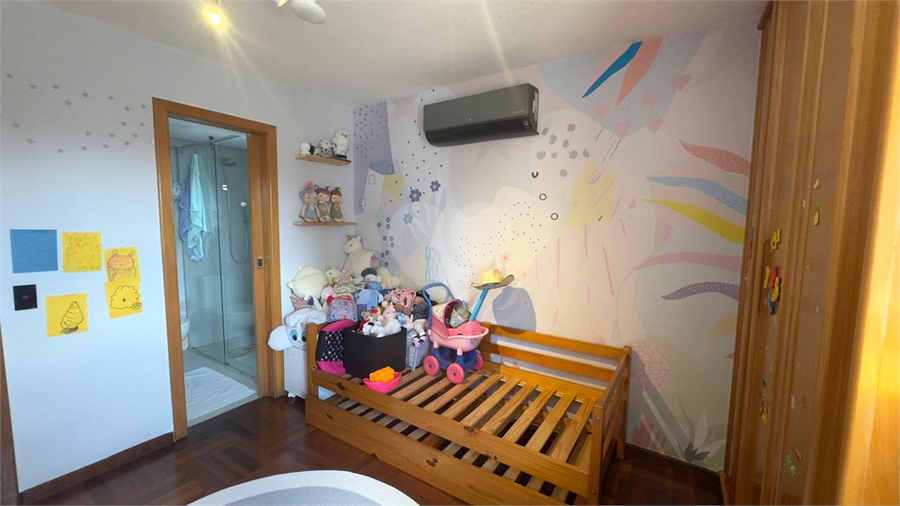 Foto REO322776