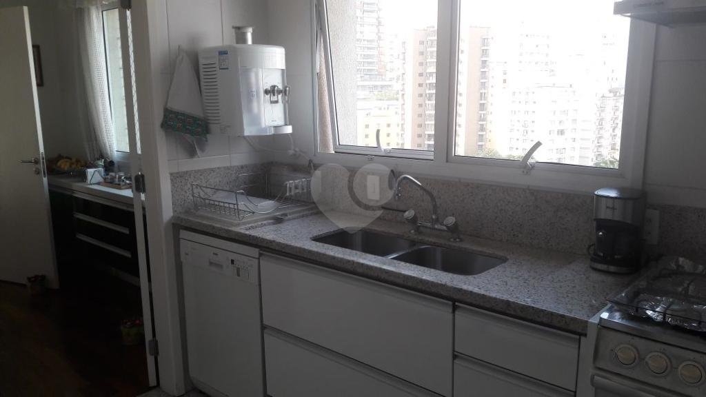 Venda Apartamento São Paulo Aclimação REO323122 10