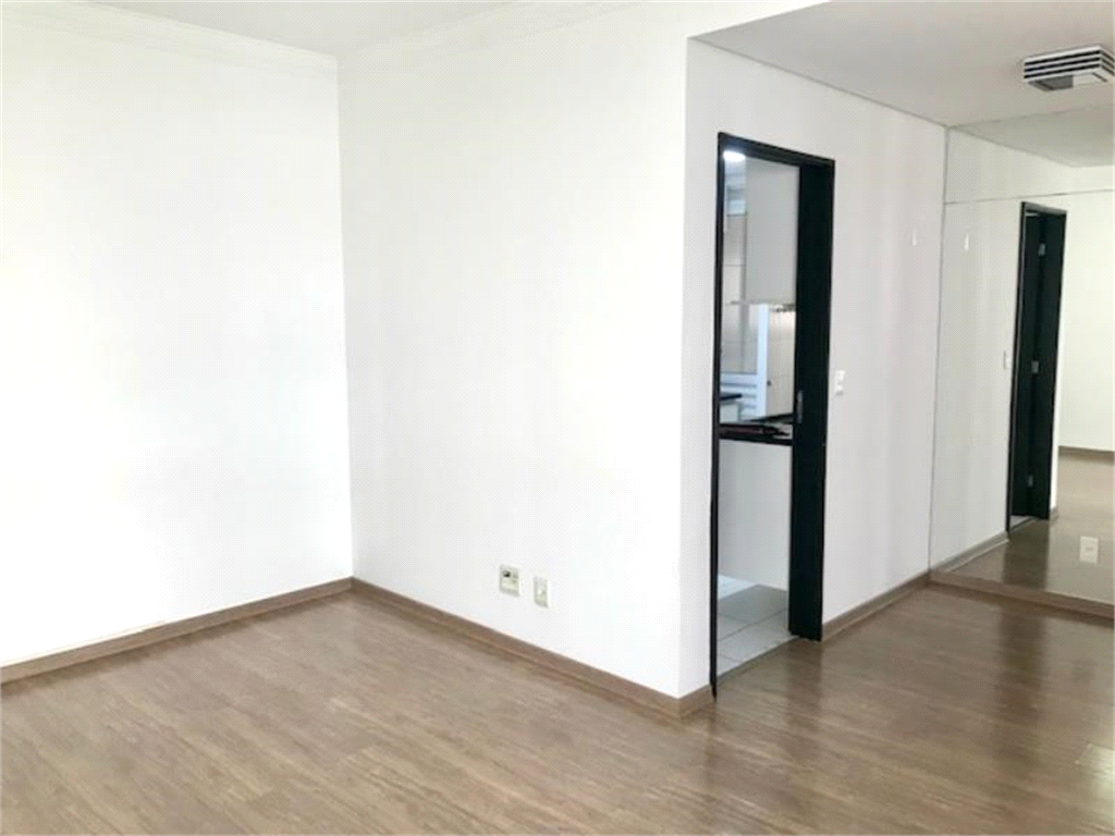 Venda Apartamento São Paulo Santa Cecília REO324475 6