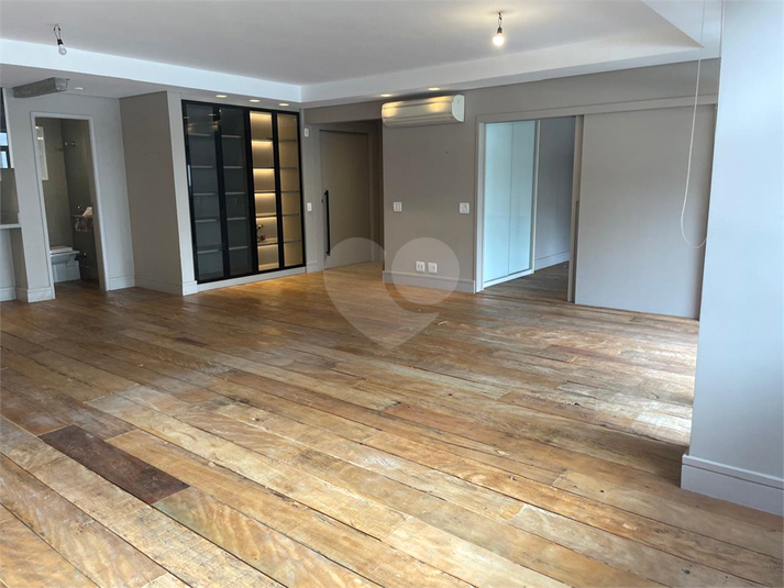 Venda Apartamento São Paulo Consolação REO324897 4