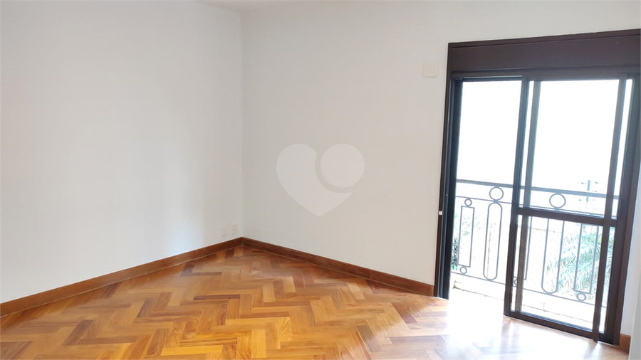 Foto REO329672