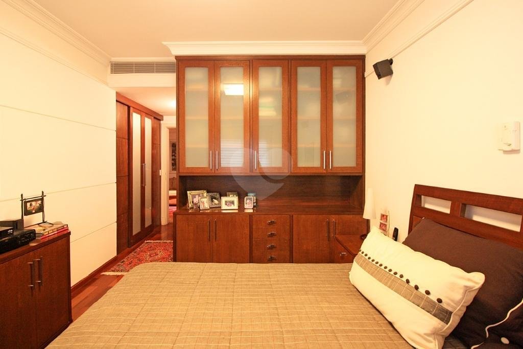 Venda Apartamento São Paulo Moema REO330952 37