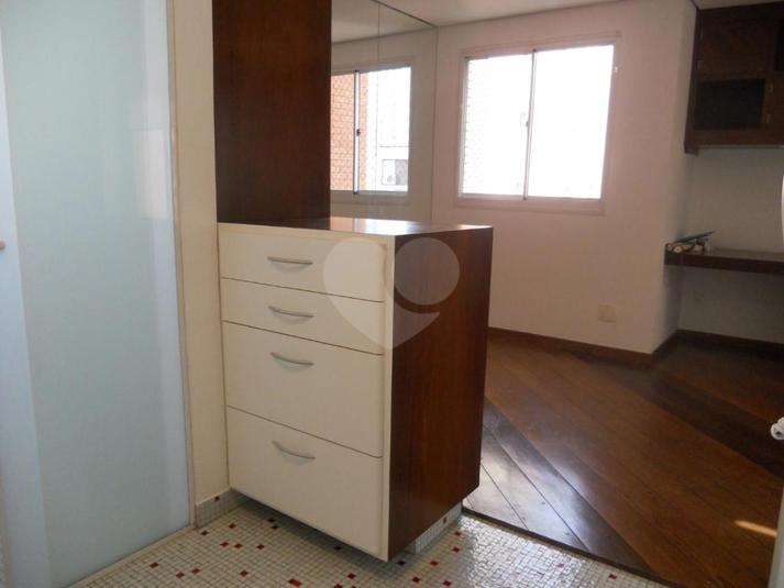 Foto REO331764