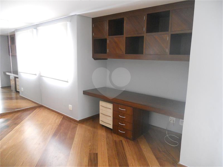 Foto REO331764