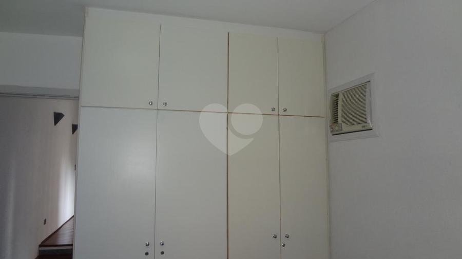Foto REO331930