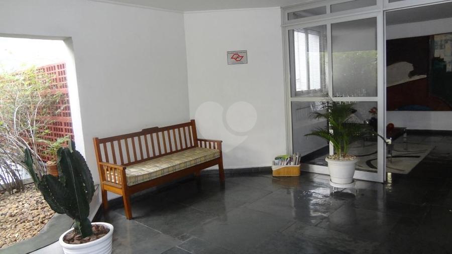 Foto REO331930