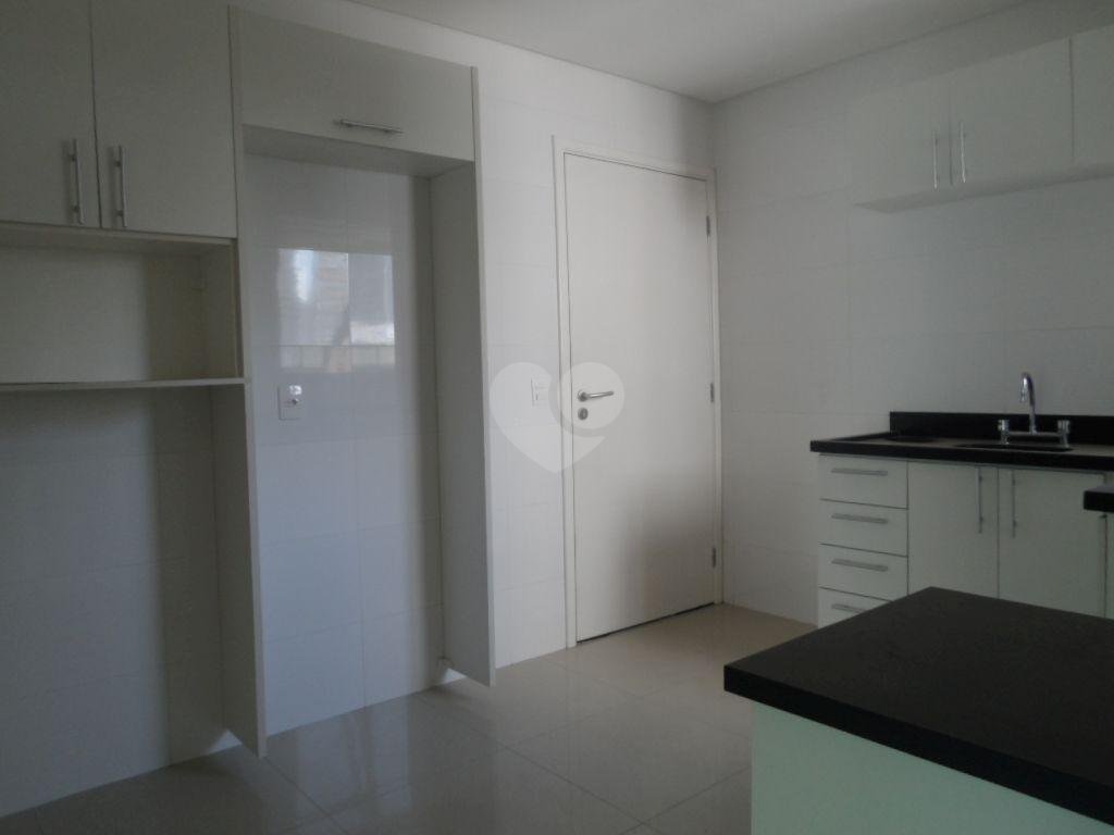 Venda Apartamento São Paulo Santana REO332359 17