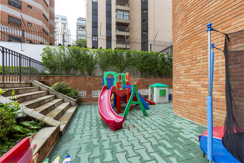 Foto REO332536