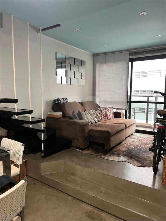 Venda Triplex São Paulo Paraíso REO333427 42