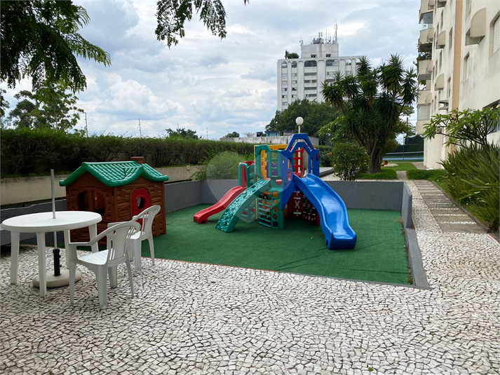 Foto REO333790