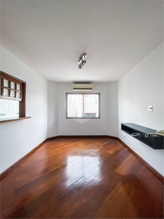 Venda Apartamento São Paulo Indianópolis REO334075 4