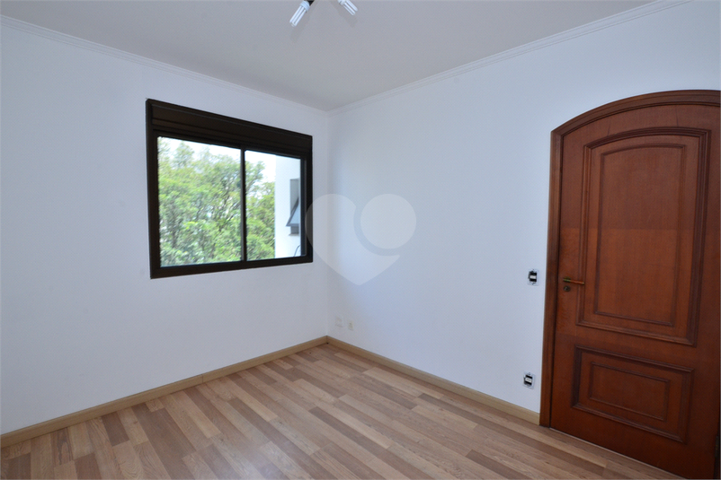 Foto REO340597