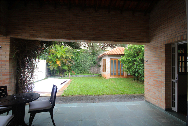 Foto REO342285