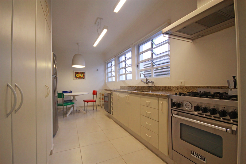 Foto REO342285