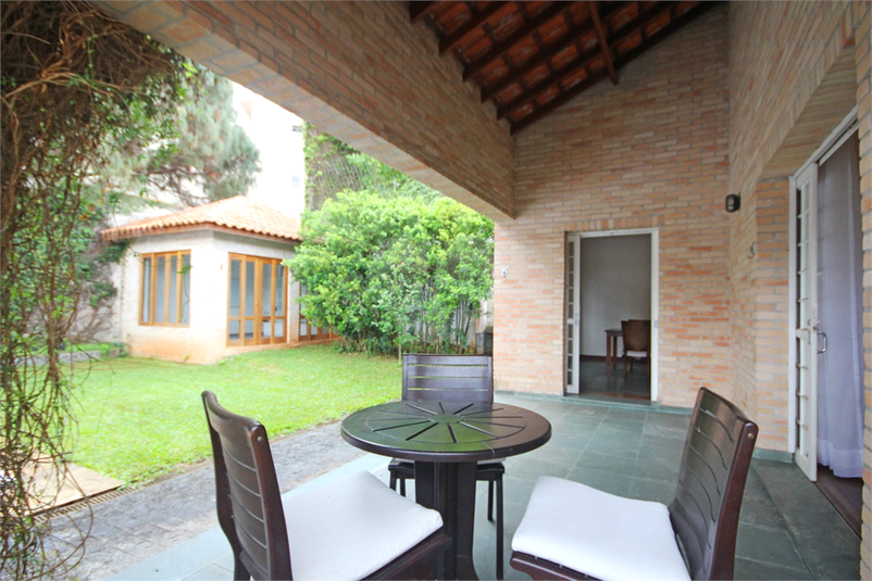 Foto REO342285