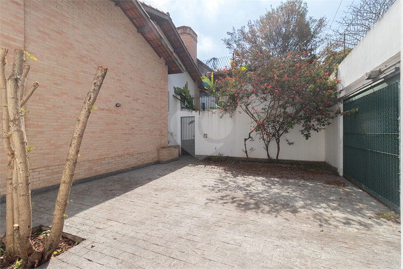 Foto REO342285