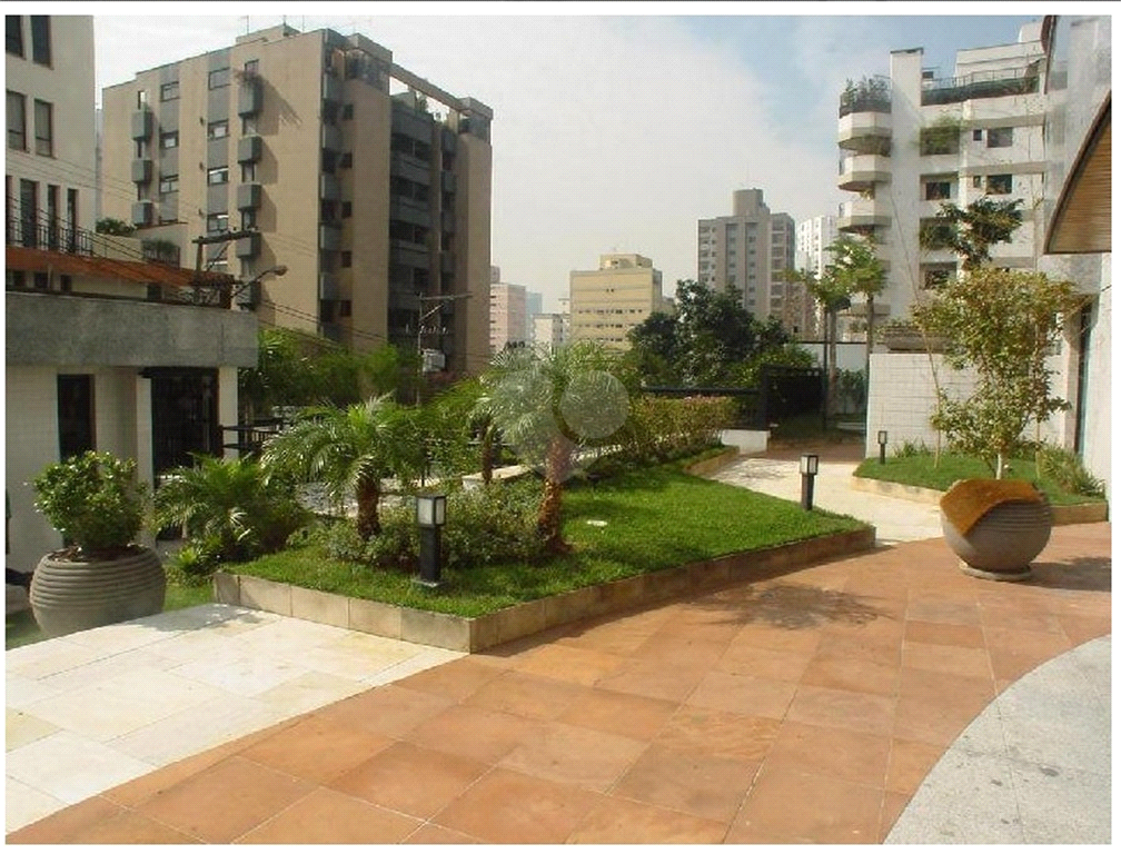 Venda Apartamento São Paulo Real Parque REO347404 17