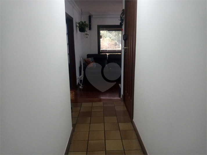 Foto REO348895
