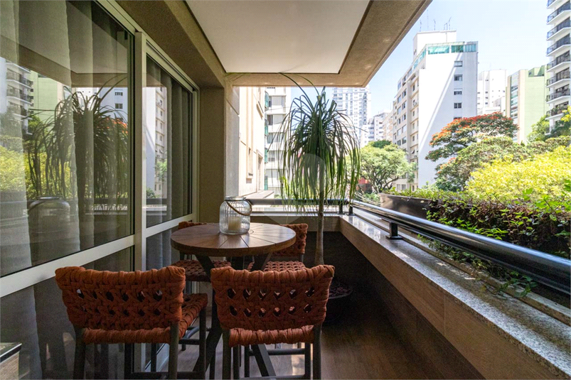 Venda Apartamento São Paulo Paraíso REO350324 10