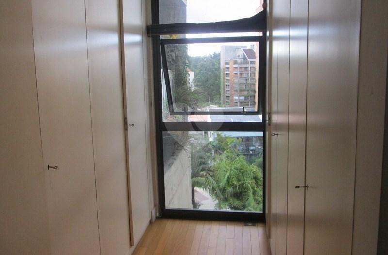 Venda Apartamento São Paulo Real Parque REO35174 36