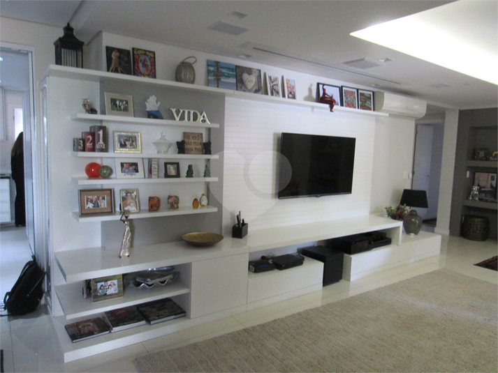 home 02