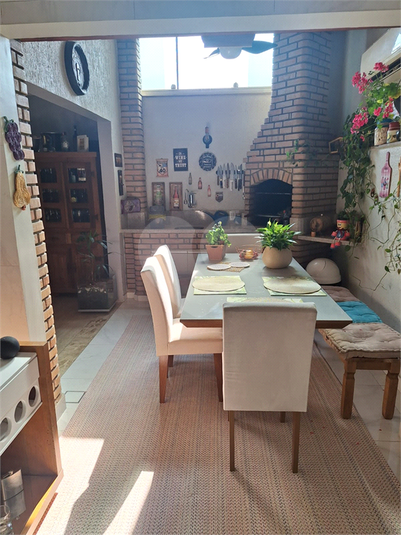 Foto REO357165