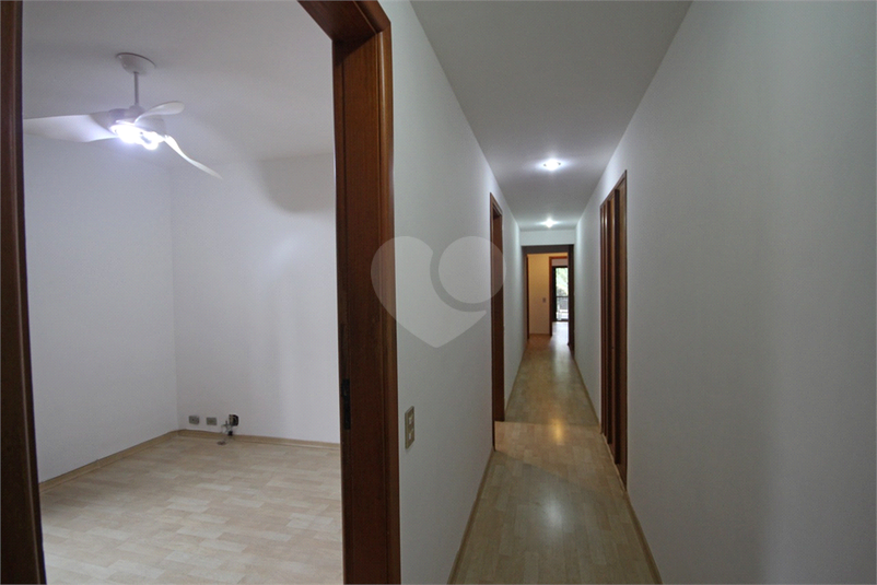 Foto REO359158