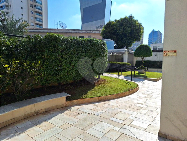 Foto REO359240