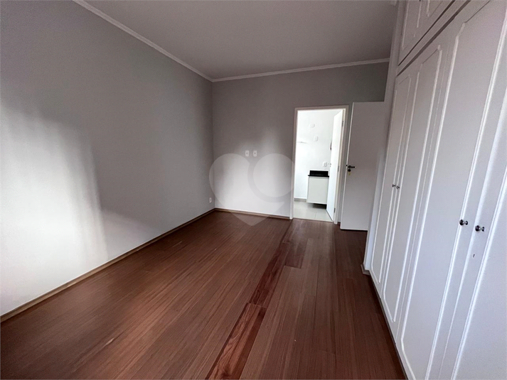 Foto REO360118